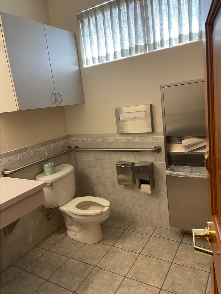 Kline Street Property: 2365 NW Kline St Ste 101, Roseburg, OR 97471